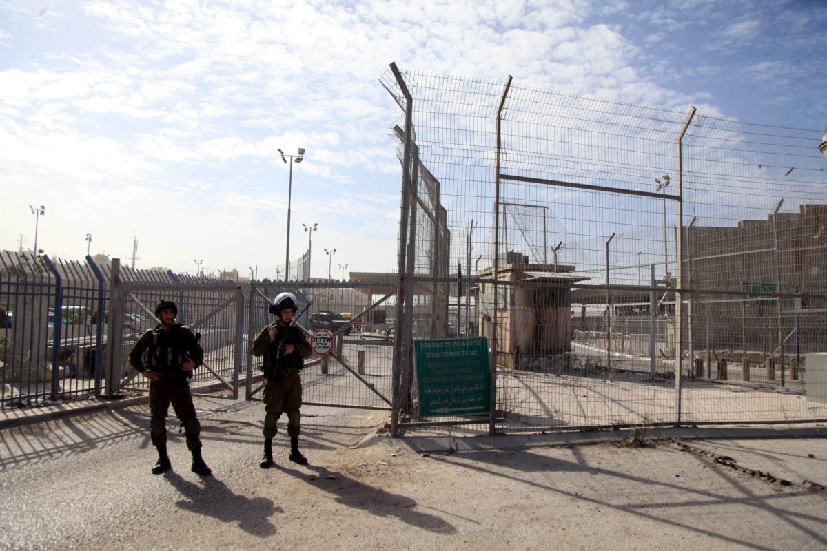 Israeli soldier kills Palestinian at Qalandiya checkpoint – Middle East ...