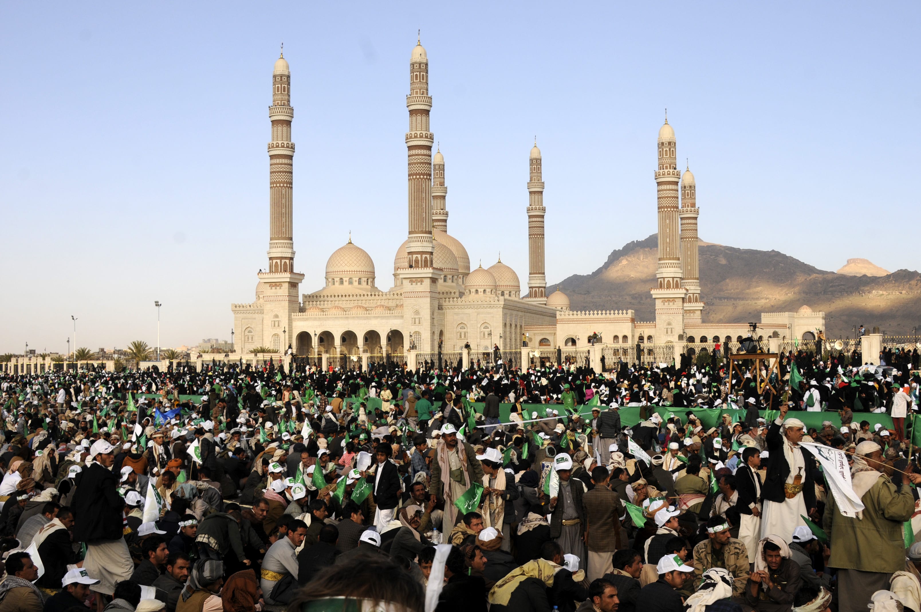 Spectacular images of people celebrating Mawlid al-Nabi 