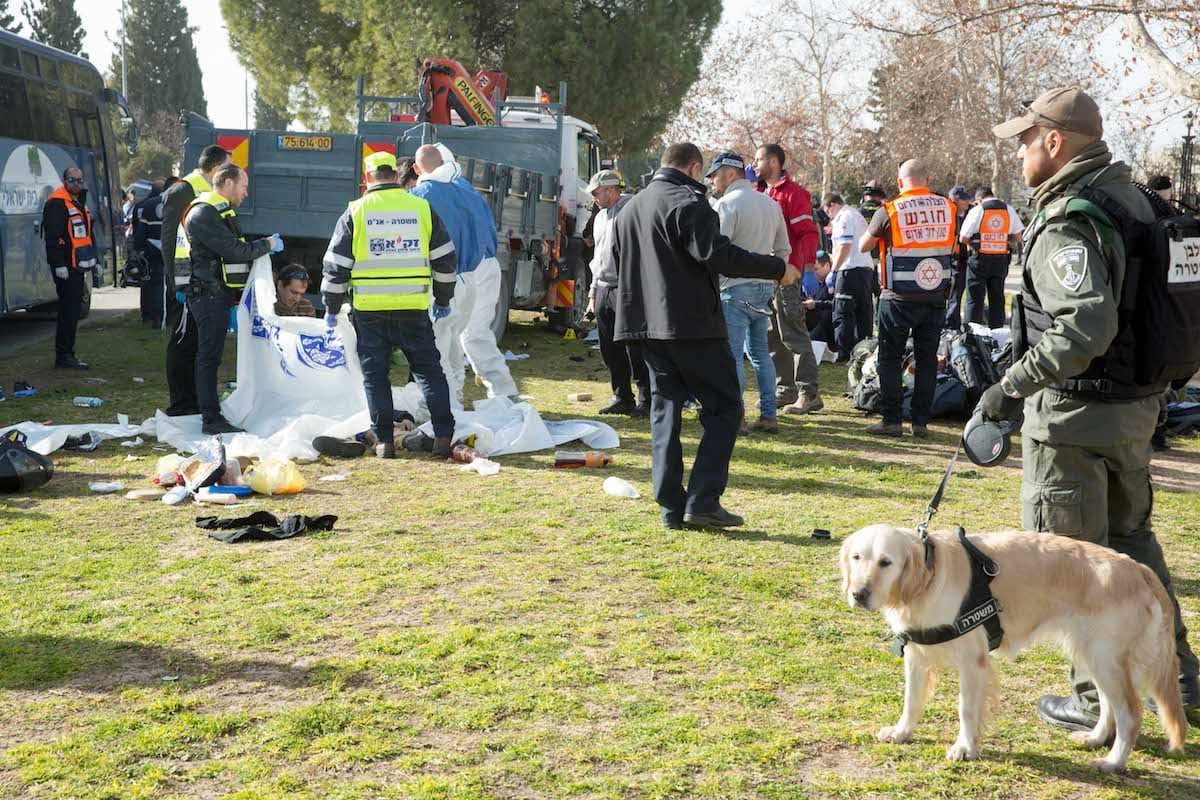 4 Israeli soldiers dead in truck-ramming attack in Jerusalem – Middle ...