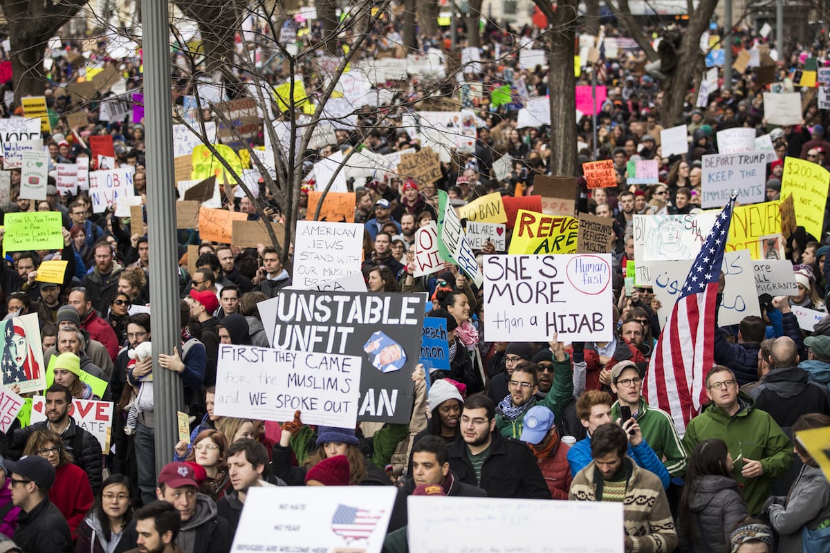 Tens of thousands in US cities protest Trump immigration order – Middle ...