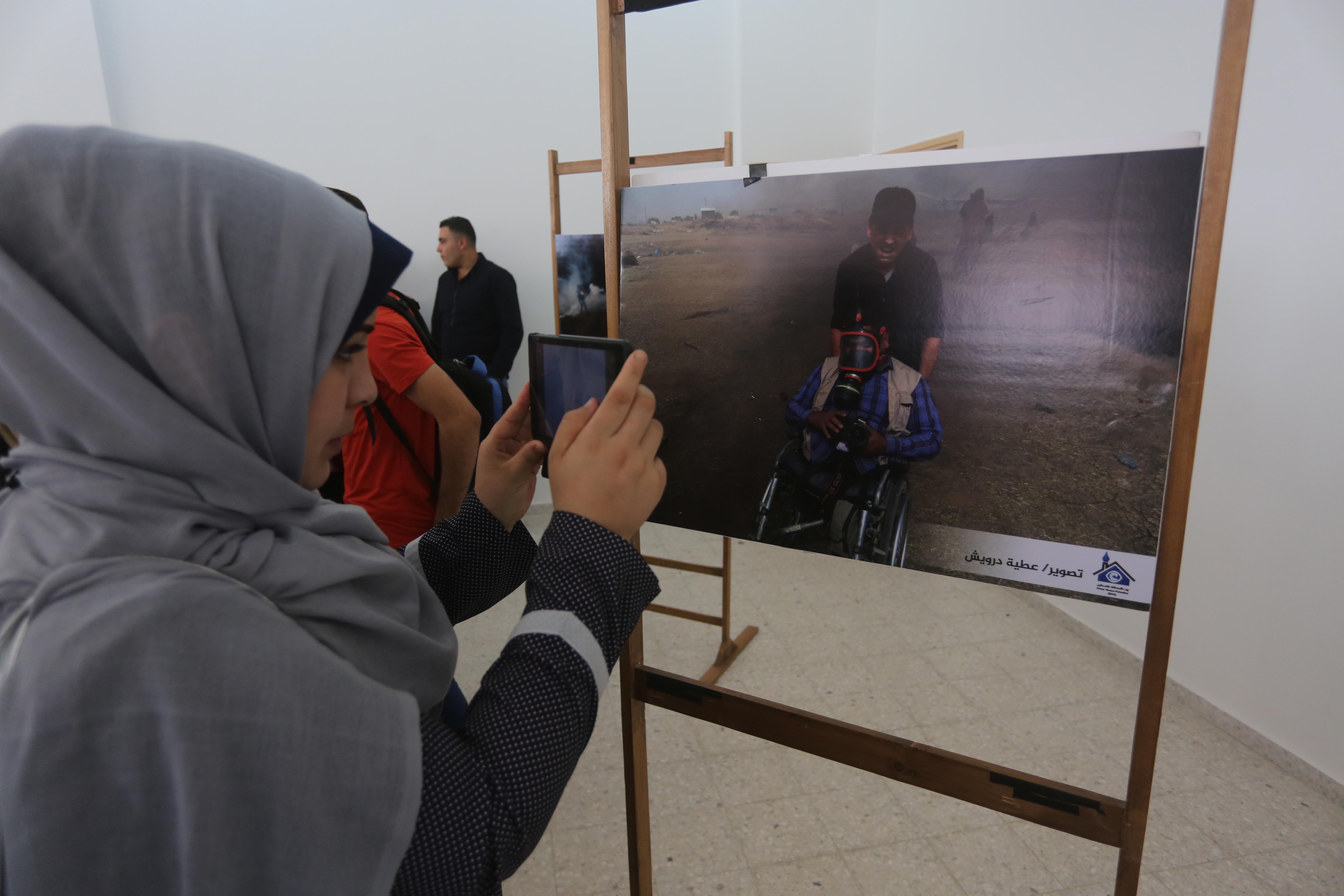 Photo Exhibition Highlights Israels Violations Against Journalists In