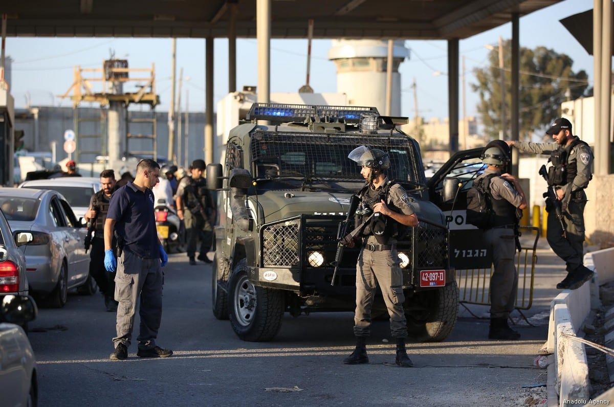 Israeli forces shoot Palestinian woman at checkpoint – Middle East Monitor