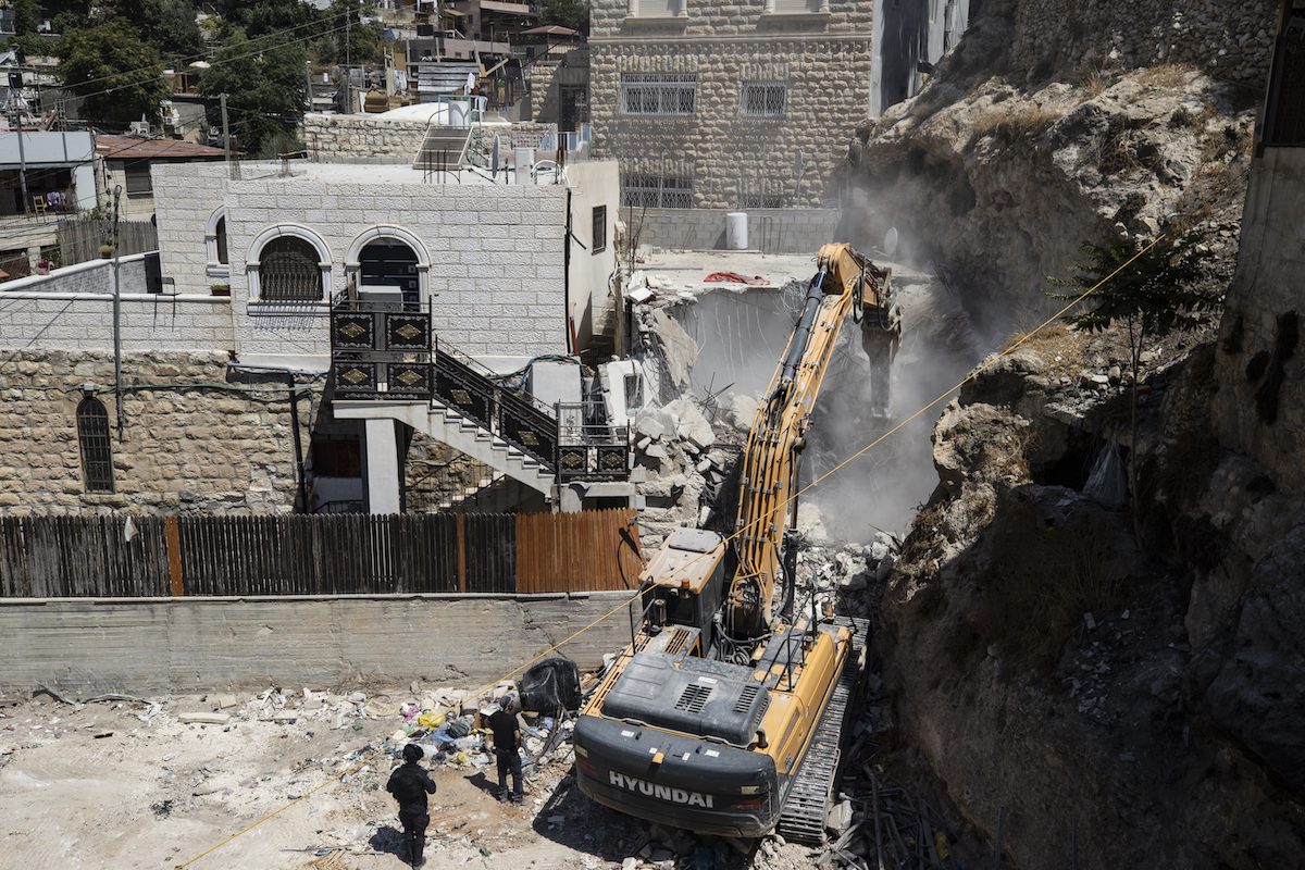 Palestinian Forced By Israel To Demolish His Jerusalem Home – Middle ...