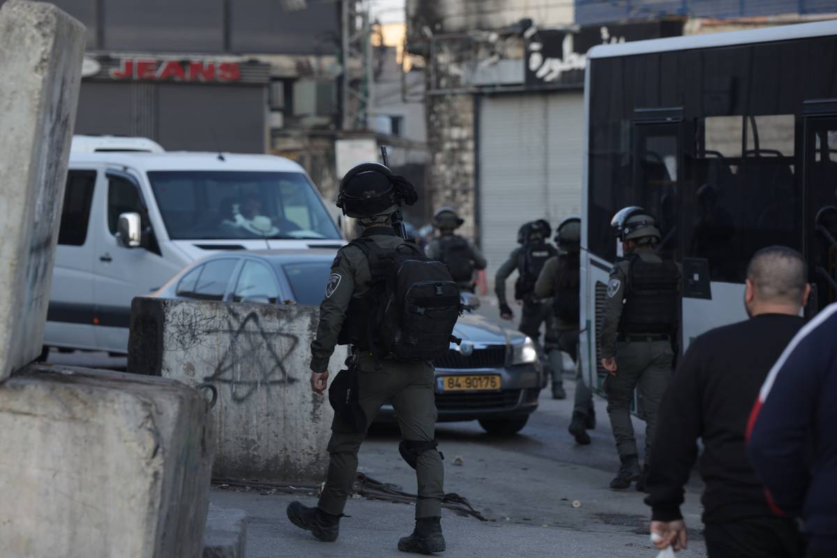 Israeli Army Storms Jenin Refugee Camp, Kills 9 Palestinians – Middle ...