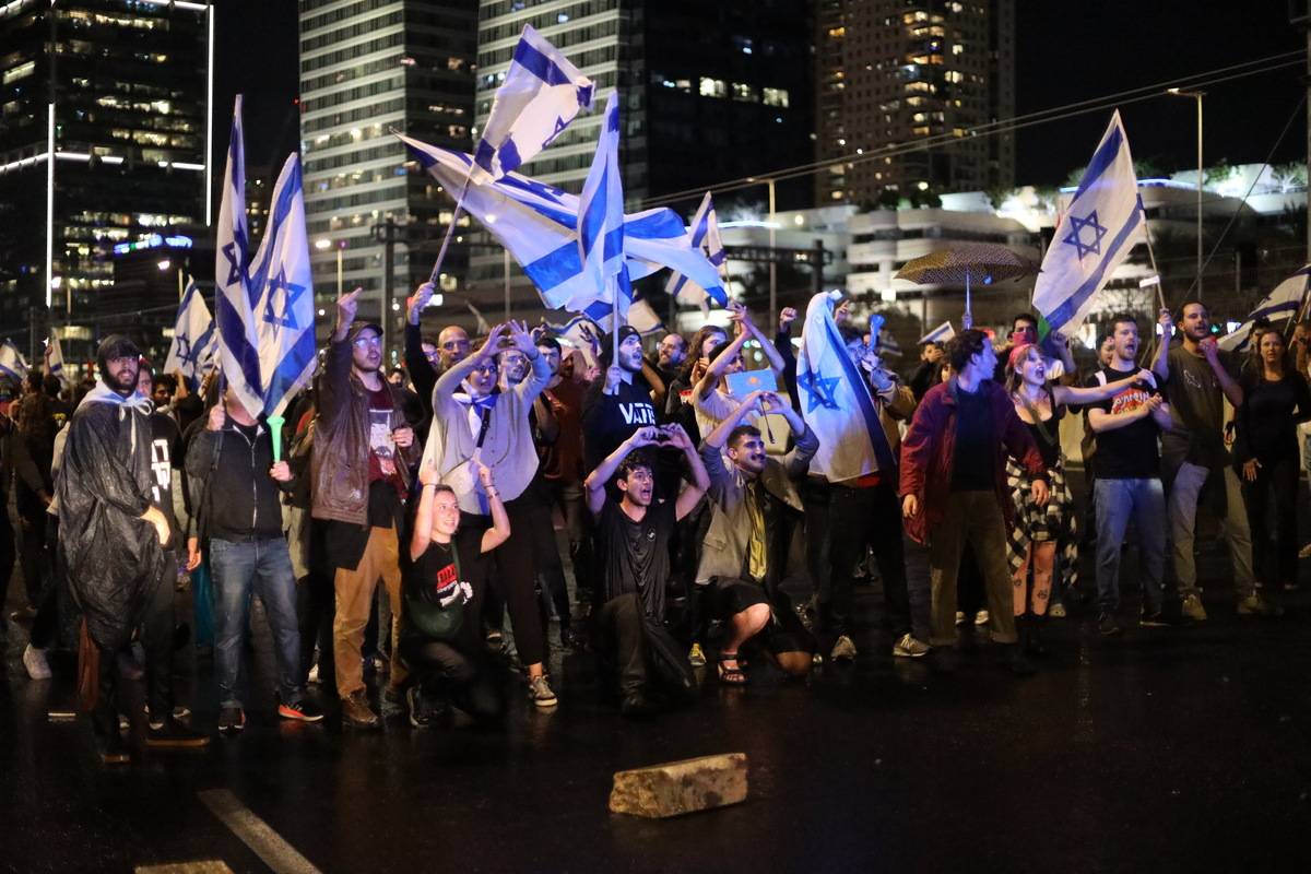 Israeli Protests Over Judicial Overhaul Continue Despite Netanyahu’s ...