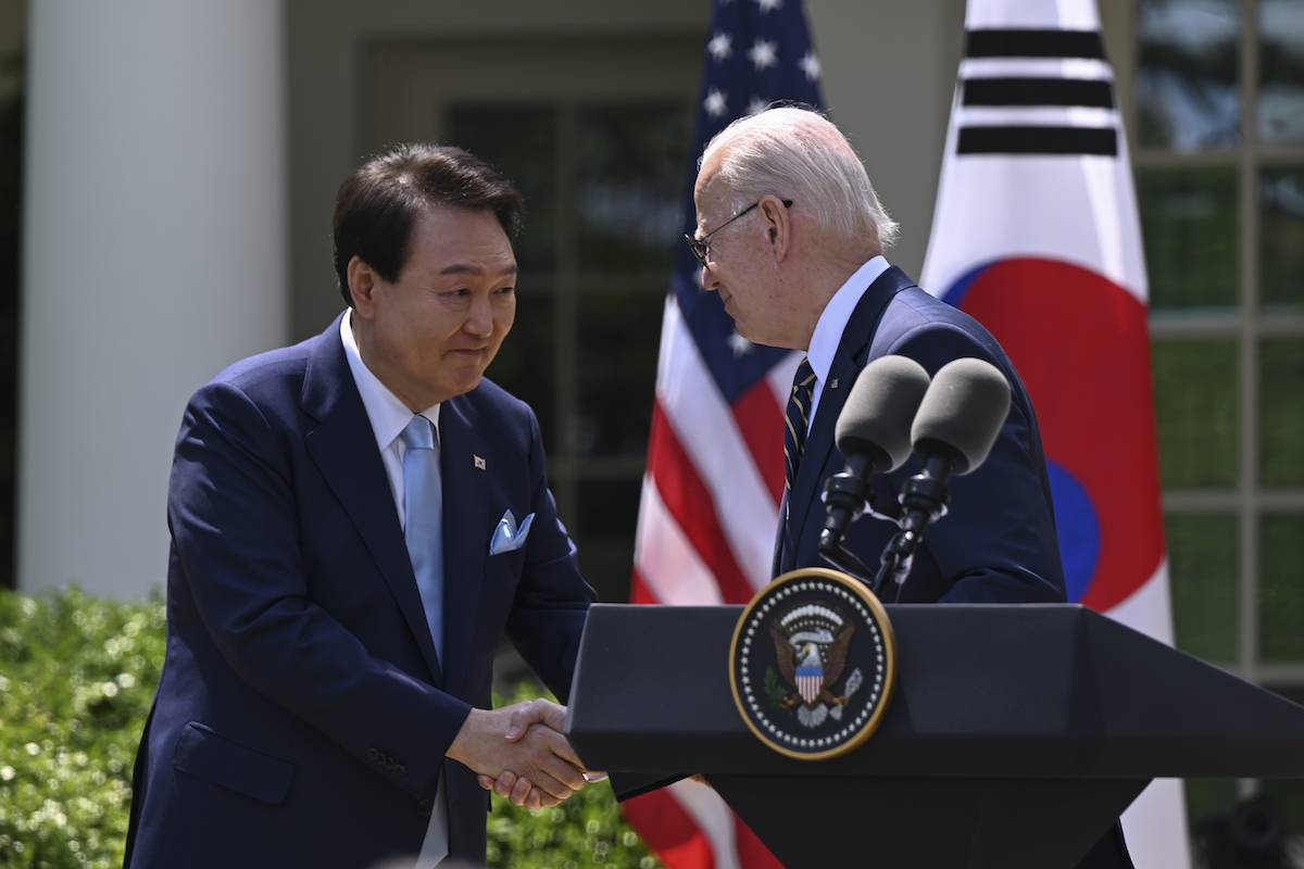 Joe Biden – Yoon Suk Yeol Meeting In Washington – Middle East Monitor