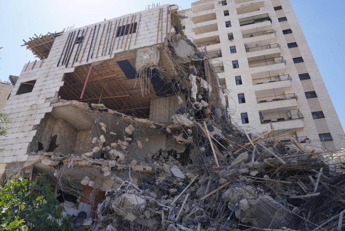 Israel Demolishes Palestinian-owned Apartment Building In Jerusalem ...