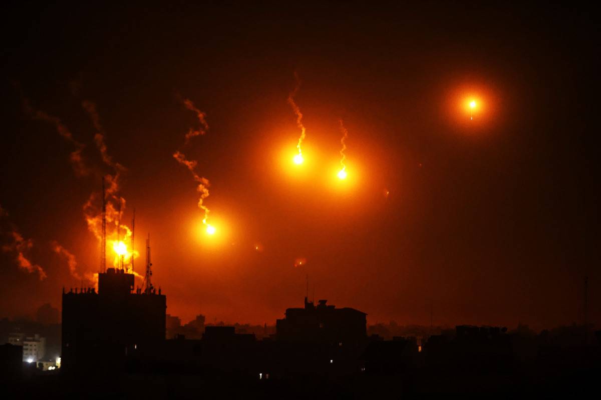 Rights Group: Israel Dropped Equivalent To 2 Nuclear Bombs On Gaza ...