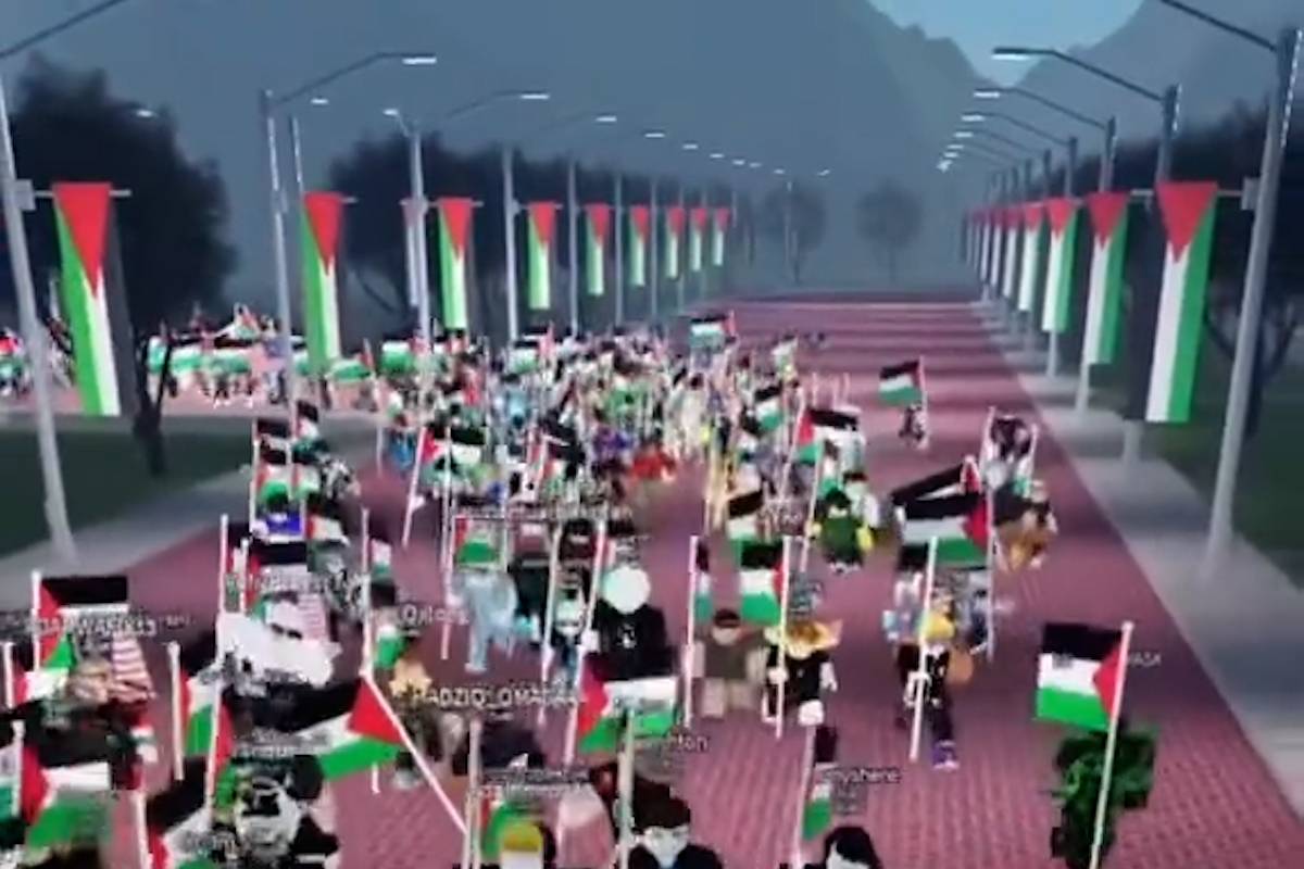 Hundreds of kids rally in Roblox for 'Free Palestine' protests