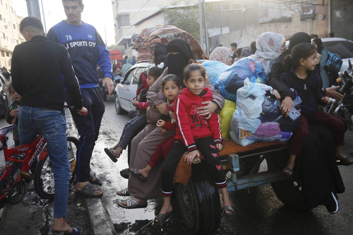 Back To A War Zone: Stranded Palestinians Head Home To Gaza During 