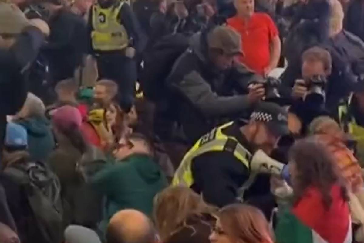 sit-in-protest-at-waterloo-station-in-london-called-for-an-immediate