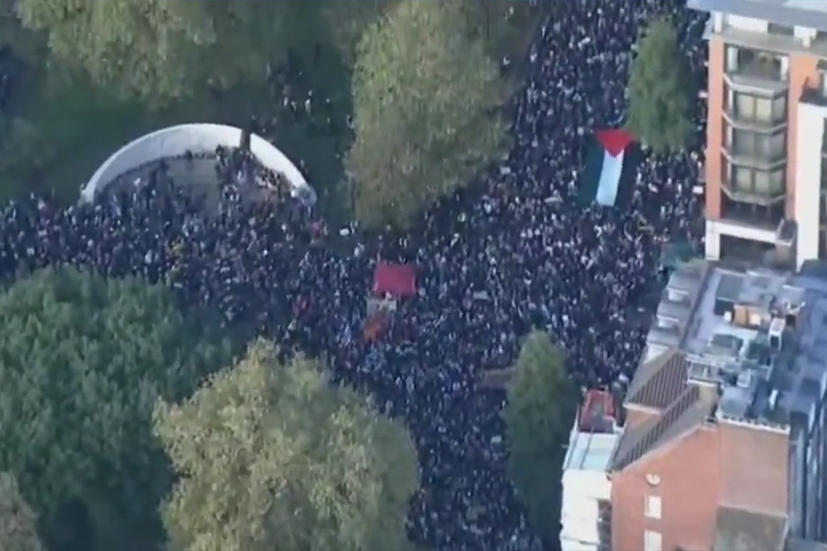 london-s-largest-protest-marching-towards-us-embassy-for-ceasefire