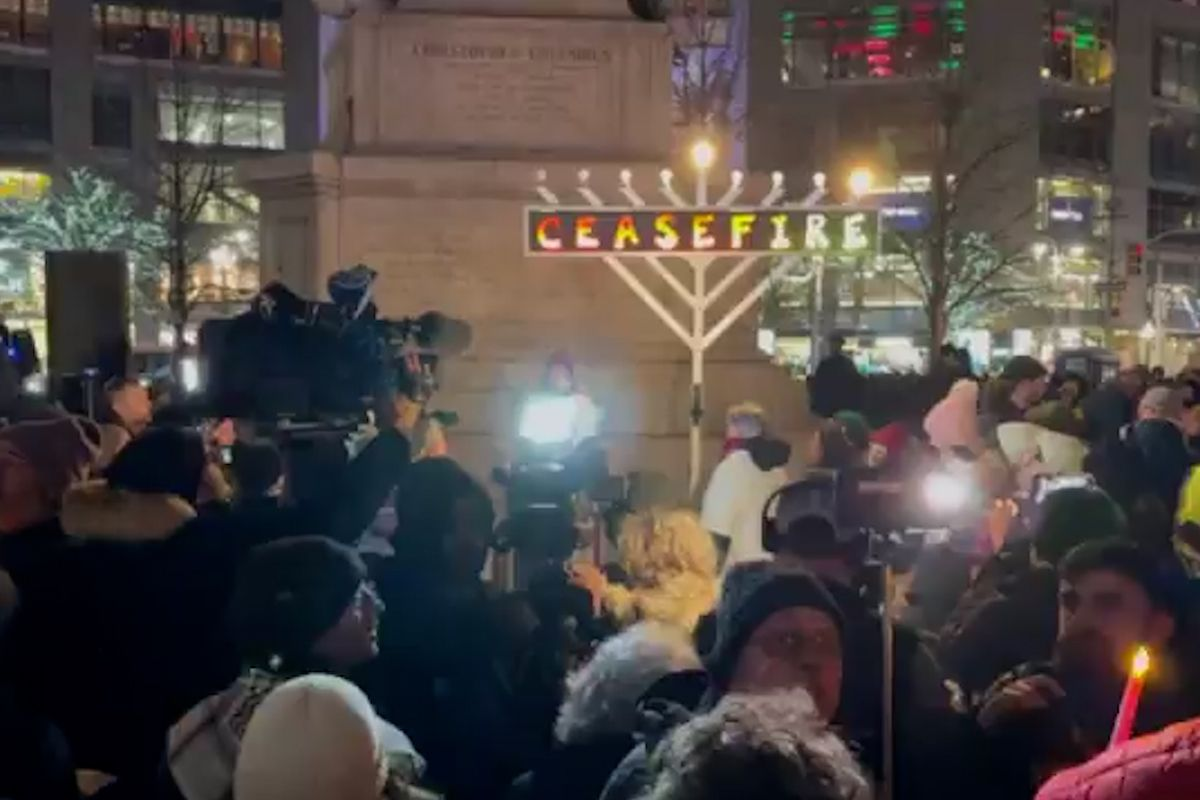 New York Hanukkah Vigil Calls For Ceasefire And An End To Two Months Of 