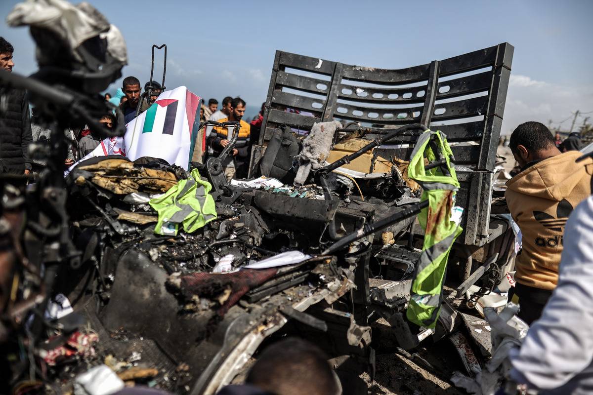 Scores Of Palestinians Killed, Injured As Israel Bombs Aid Truck In ...