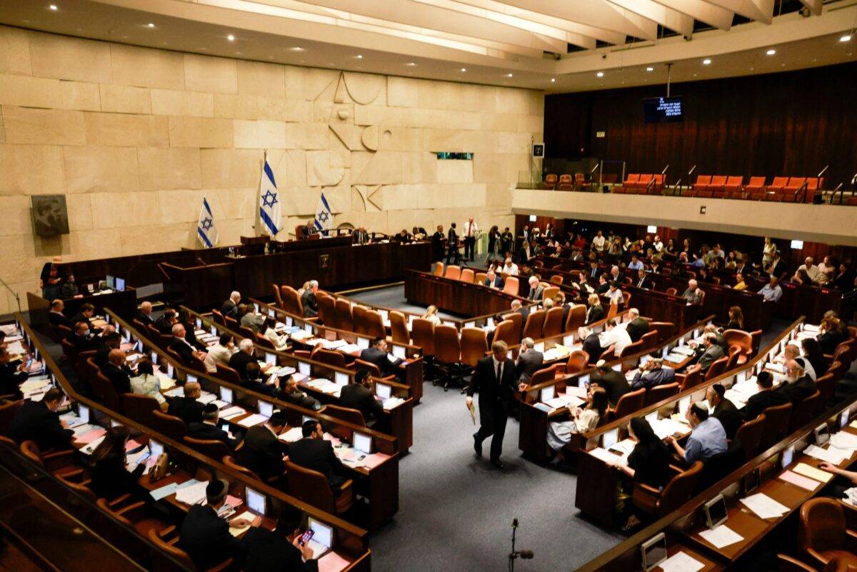 Israel right-wingers disrupt Knesset conference on Palestinian ...