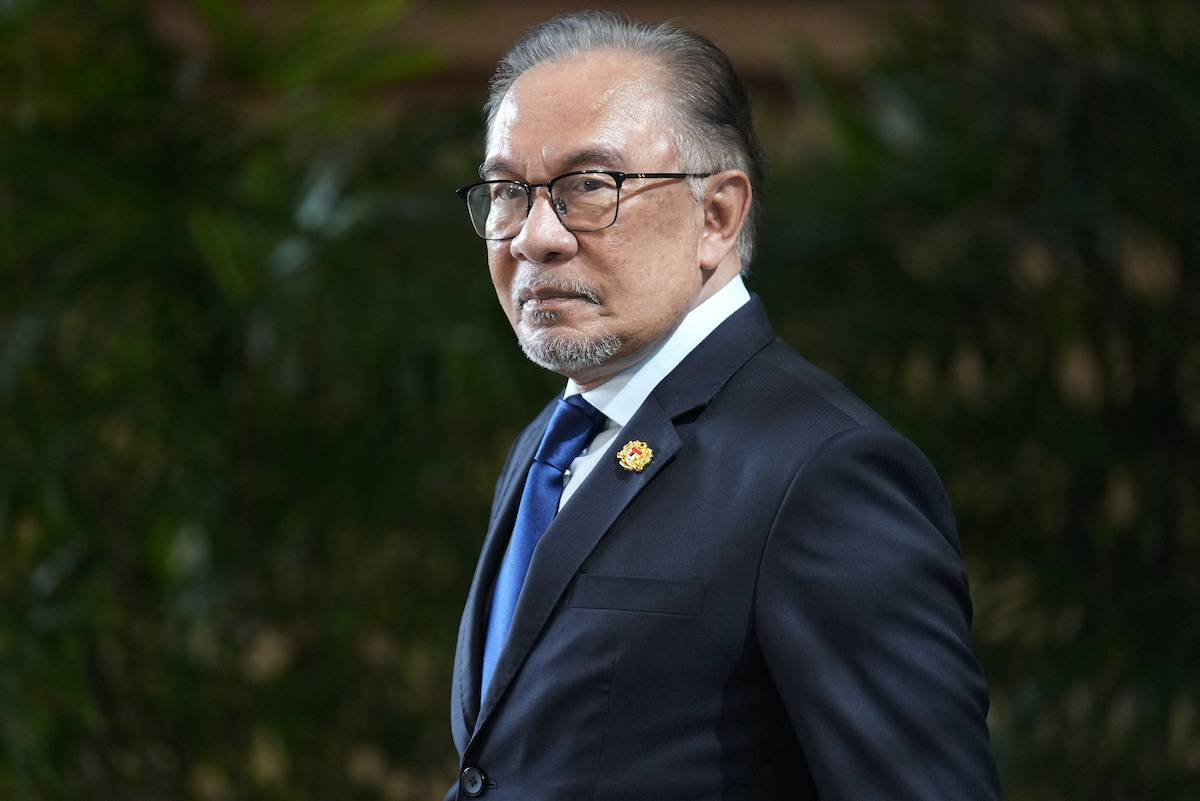 Malaysia PM Anwar Ibrahim condemns Israel genocide in Gaza, vows to ...