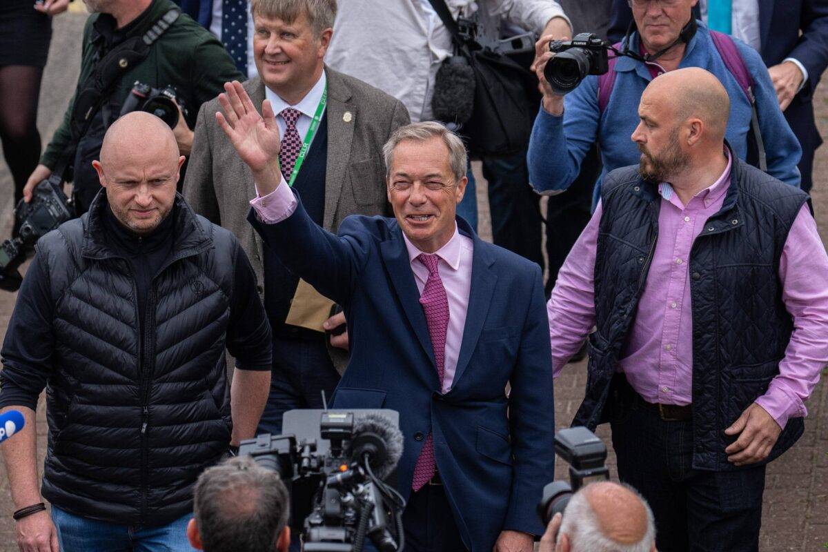 The return of Nigel Farage is a Tory Party nightmare – Middle East Monitor