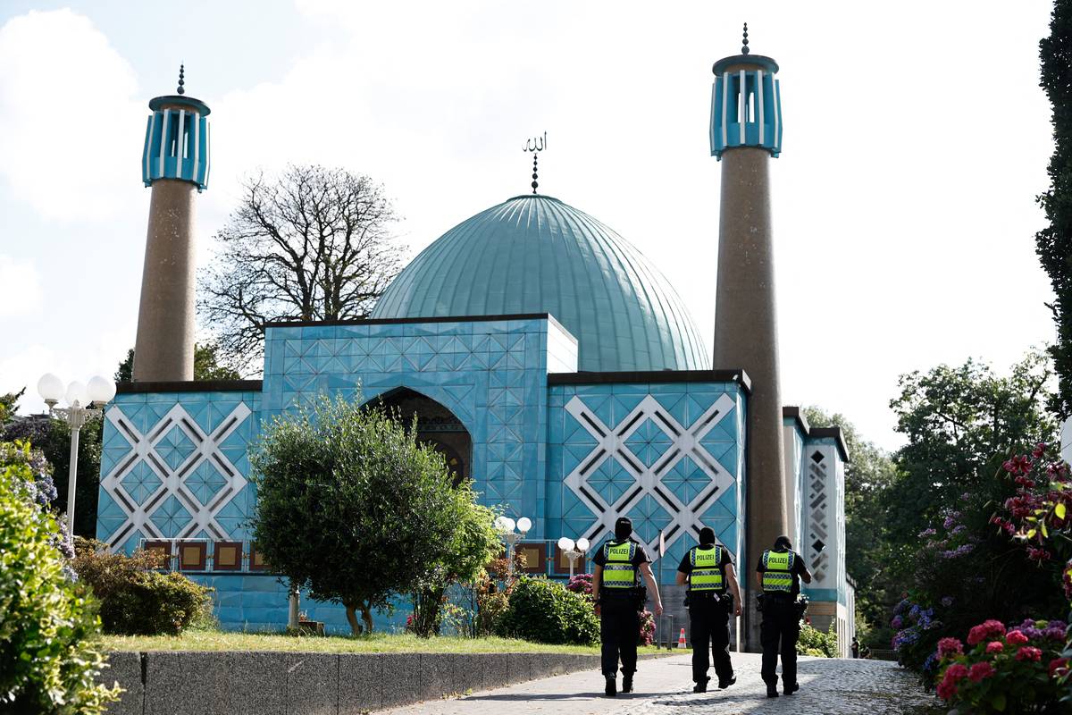 Iran condemns Germany’s closure of Islamic Center Hamburg – Middle East ...